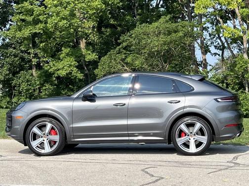 2025 Porsche Cayenne 