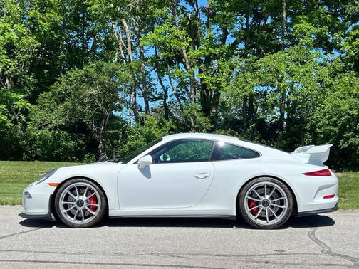White 2014 Porsche 911