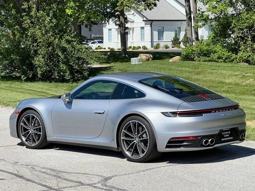 GT-Silver Metallic 2024 Porsche 911