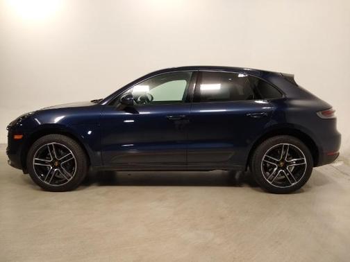 Photo 5 of 68 of 2021 Porsche Macan Base