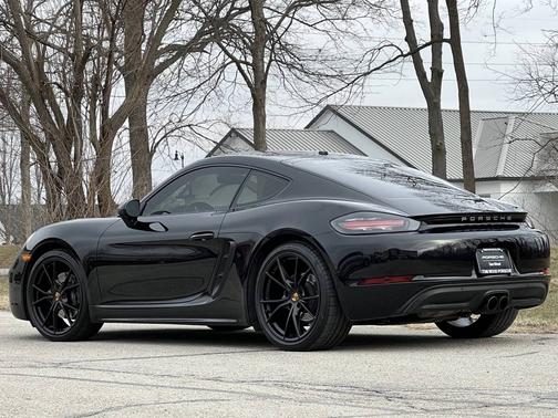 2021 Porsche 718 Cayman 