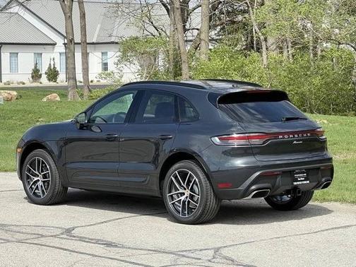 2025 Porsche Macan 