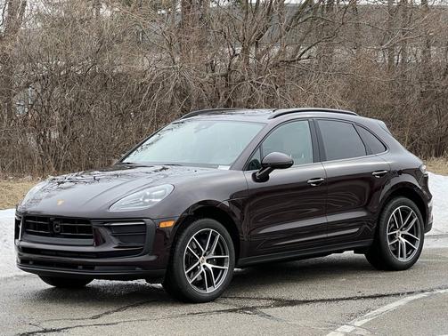 2025 Porsche Macan 