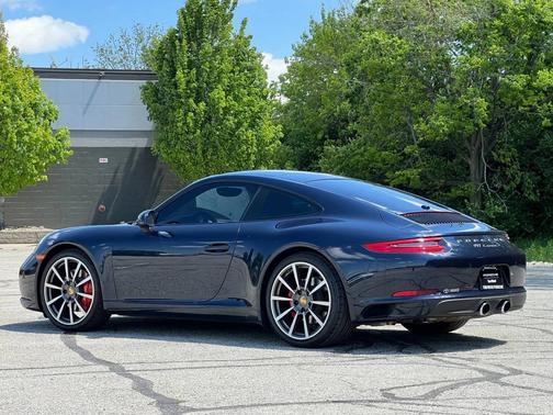 Night Blue Metallic 2017 Porsche 911