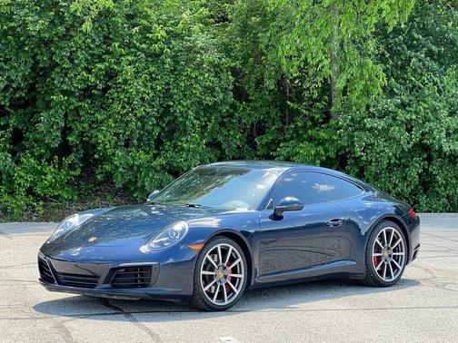 Night Blue Metallic 2017 Porsche 911