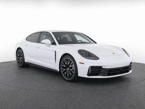 Carrara White Metallic 2026 Porsche Panamera