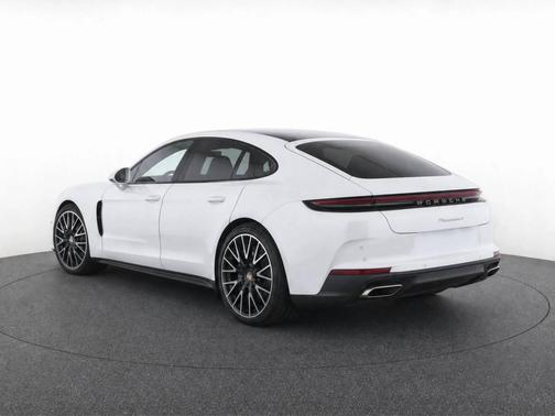 Carrara White Metallic 2026 Porsche Panamera