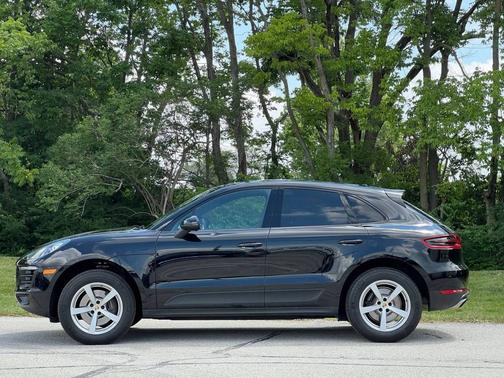 Black 2017 Porsche Macan