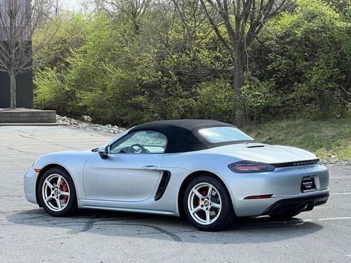 Rhodium Silver Metallic 2017 Porsche 718 Boxster