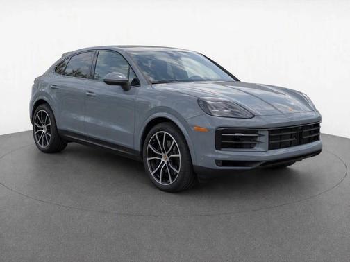 Arctic Grey 2024 Porsche Cayenne