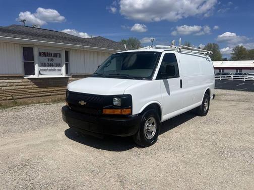 Summit White 2016 Chevrolet Express 3500 Work Van