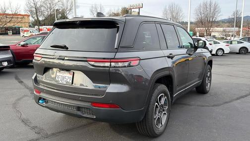 2022 Jeep Grand Cherokee 4xe Trailhawk