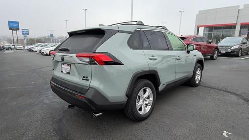 2020 Toyota RAV4 Hybrid XLE