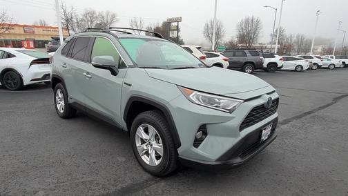 2020 Toyota RAV4 Hybrid XLE