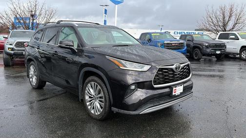 2022 Toyota Highlander Platinum