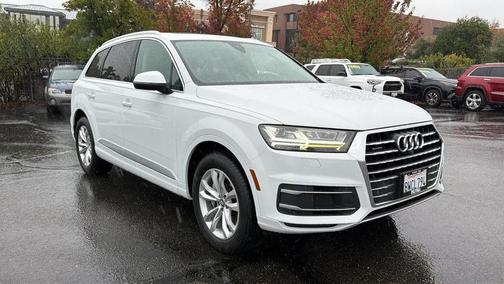 2019 Audi Q7 45 Premium Plus