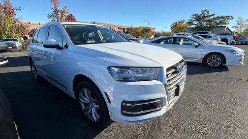 2019 Audi Q7 45 Premium Plus