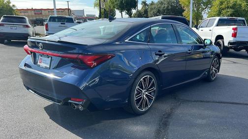2019 Toyota Avalon XSE