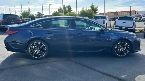 2019 Toyota Avalon XSE