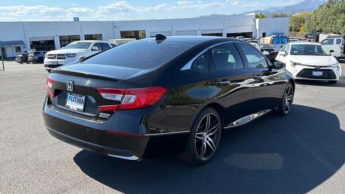 2022 Honda Accord Hybrid Touring