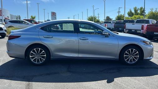 2022 Lexus ES 350 Base