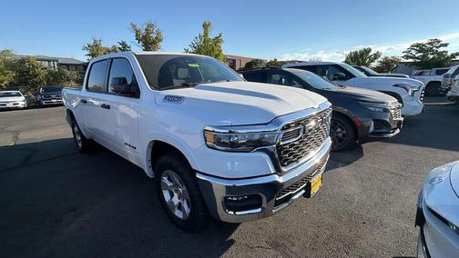 Bright White Clearcoat 2025 RAM 1500 Big Horn/Lone Star