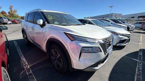2022 Nissan Rogue SL