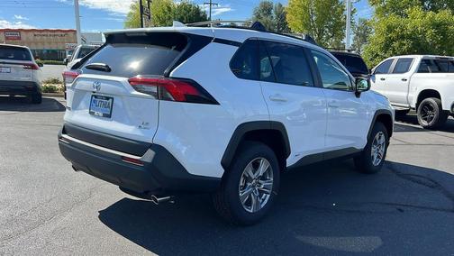 2025 Toyota RAV4 Hybrid LE