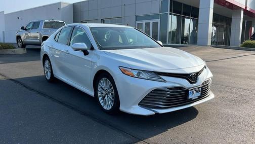 2020 Toyota Camry XLE