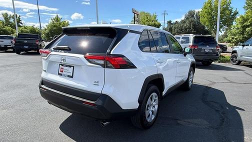 Ice Cap 2025 Toyota RAV4 LE