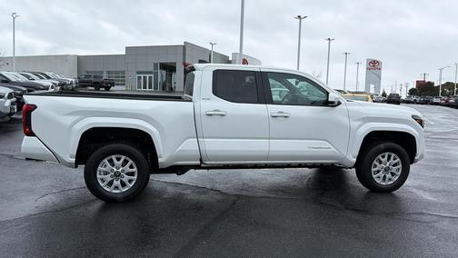 2024 Toyota Tacoma SR5