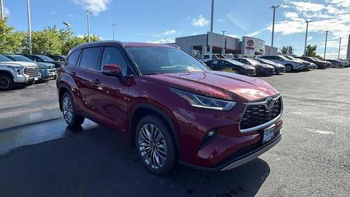 Ruby Flare Pearl 2026 Toyota Highlander Hybrid Platinum