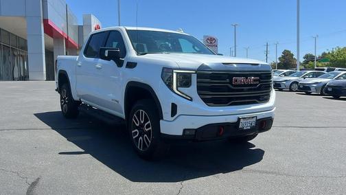 2023 GMC Sierra 1500 AT4