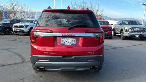 2021 GMC Acadia AWD AT4