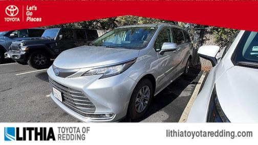 2023 Toyota Sienna XLE