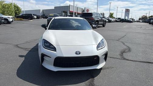 Halo 2024 Toyota GR86 Premium