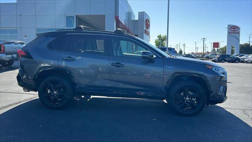 2021 Toyota RAV4 Hybrid SE