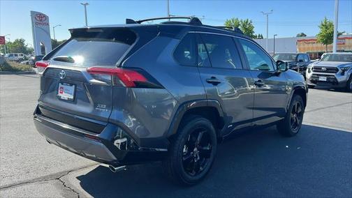 2021 Toyota RAV4 Hybrid SE