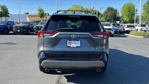 2021 Toyota RAV4 Hybrid SE