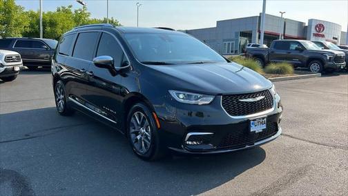 2023 Chrysler Pacifica L