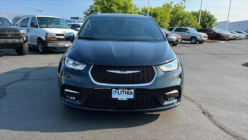 2023 Chrysler Pacifica L