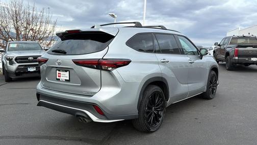 2024 Toyota Highlander XSE
