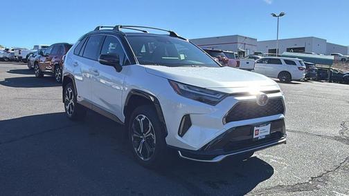 2025 Toyota RAV4 Hybrid SE