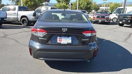 2022 Toyota Corolla Hybrid LE