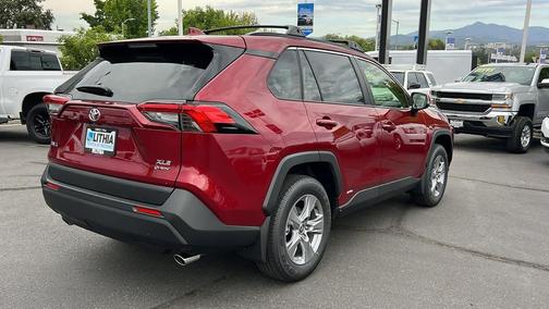 2025 Toyota RAV4 Hybrid XLE