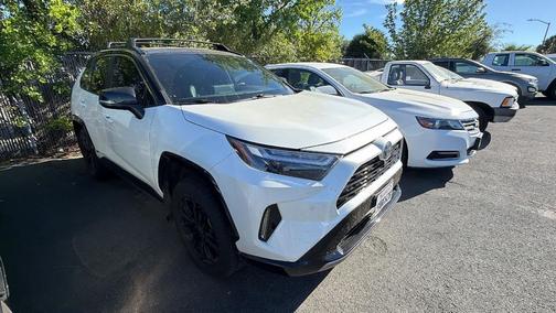 Blizzard Pearl/Midnight Black Metallic 2022 Toyota RAV4 Hybrid SE