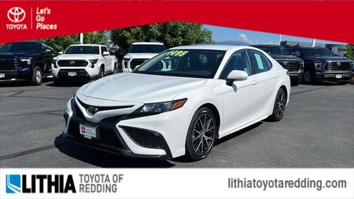 2022 Toyota Camry SE