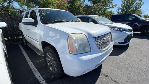 Summit White 2007 GMC Yukon Denali