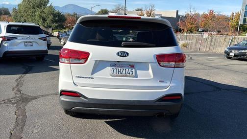 2016 Kia Sorento LX