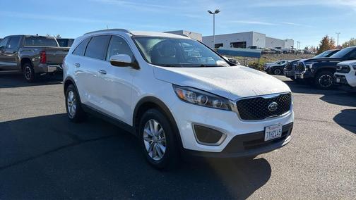 2016 Kia Sorento LX